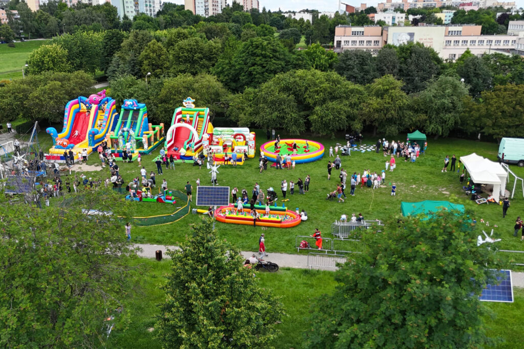 wynajem dmuchańców zjeżdżalnie dmuchane tor przeszkód eurobungee atrakcje eventowe